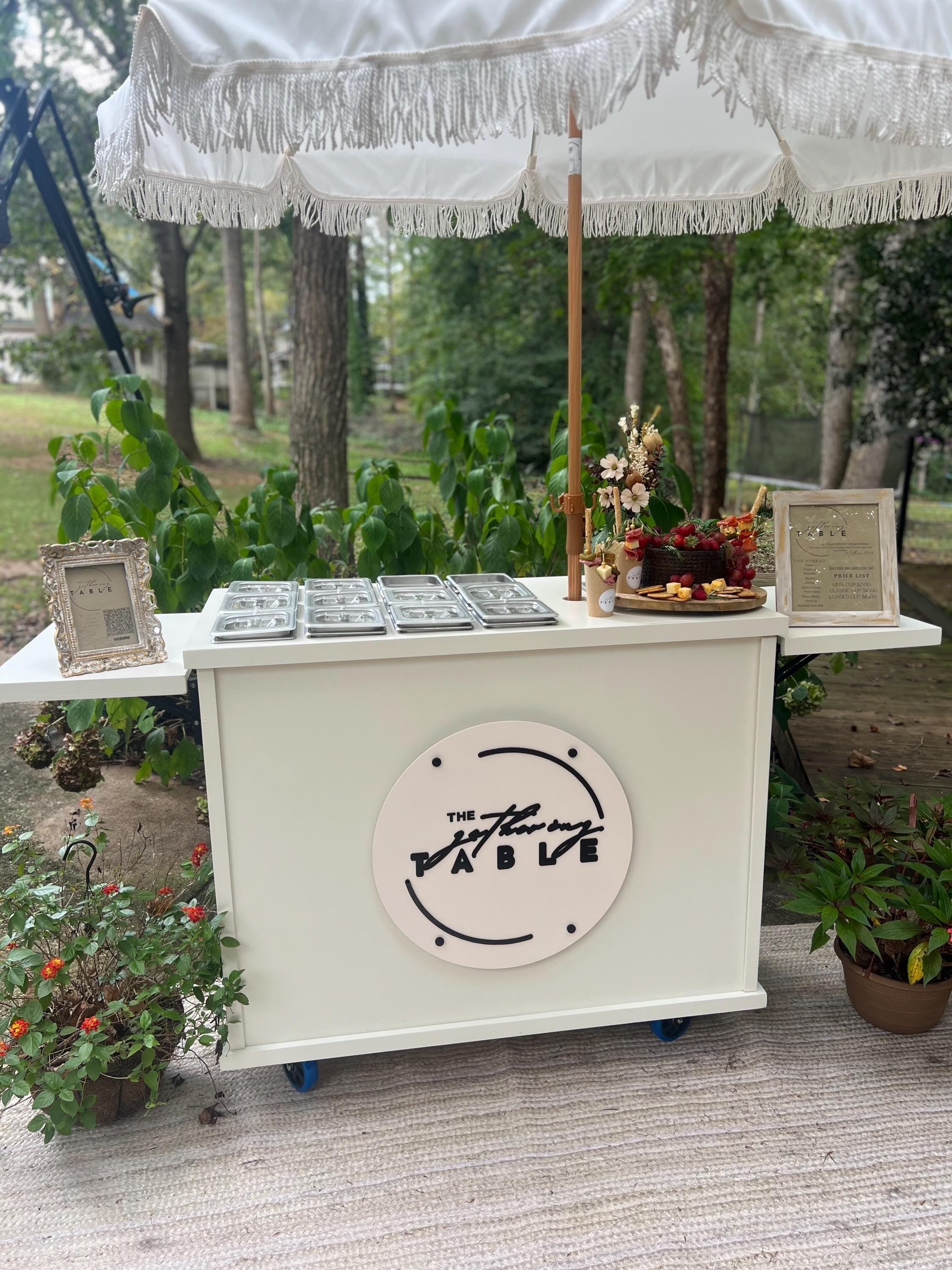 Foldable Food Cart for Charcuterie, Caviar, Churros and Hot Dogs